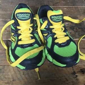 Boys Saucony Sneakers Size 11W